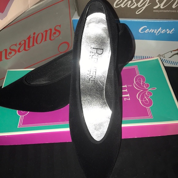 Premiere Collection Suede Shoes - Picture 13 of 15